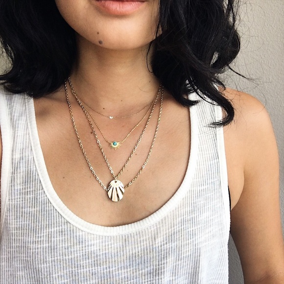 Multi Chain Saint Pendent Necklace - Picture 4 of 4